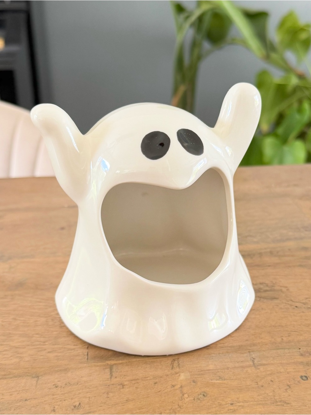White Ceramic Ghost Decorative Holder - Cute Home Art Accent